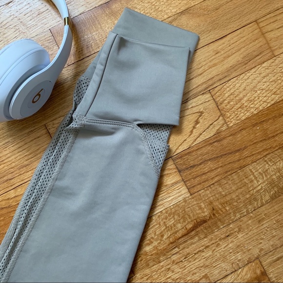 PUMA | En Pointe Leggings In Rock Ridge - Picture 5 of 8